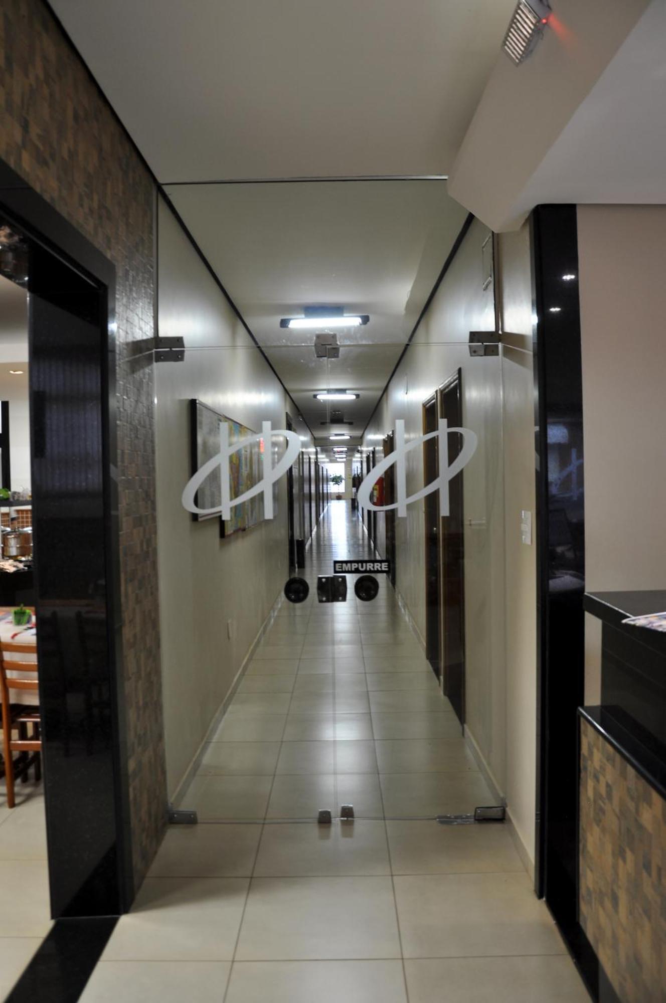Hotel Carolina Plaza Uberaba Zewnętrze zdjęcie