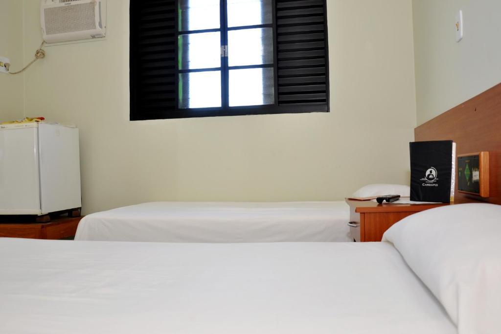 Hotel Carolina Plaza Uberaba Pokój zdjęcie